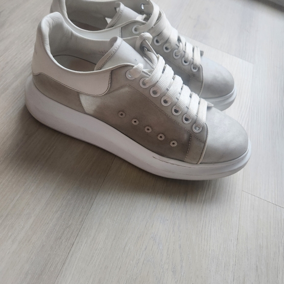 Alexander Mcqueen Mesh Men's Sneaker - Picture 4 of 16